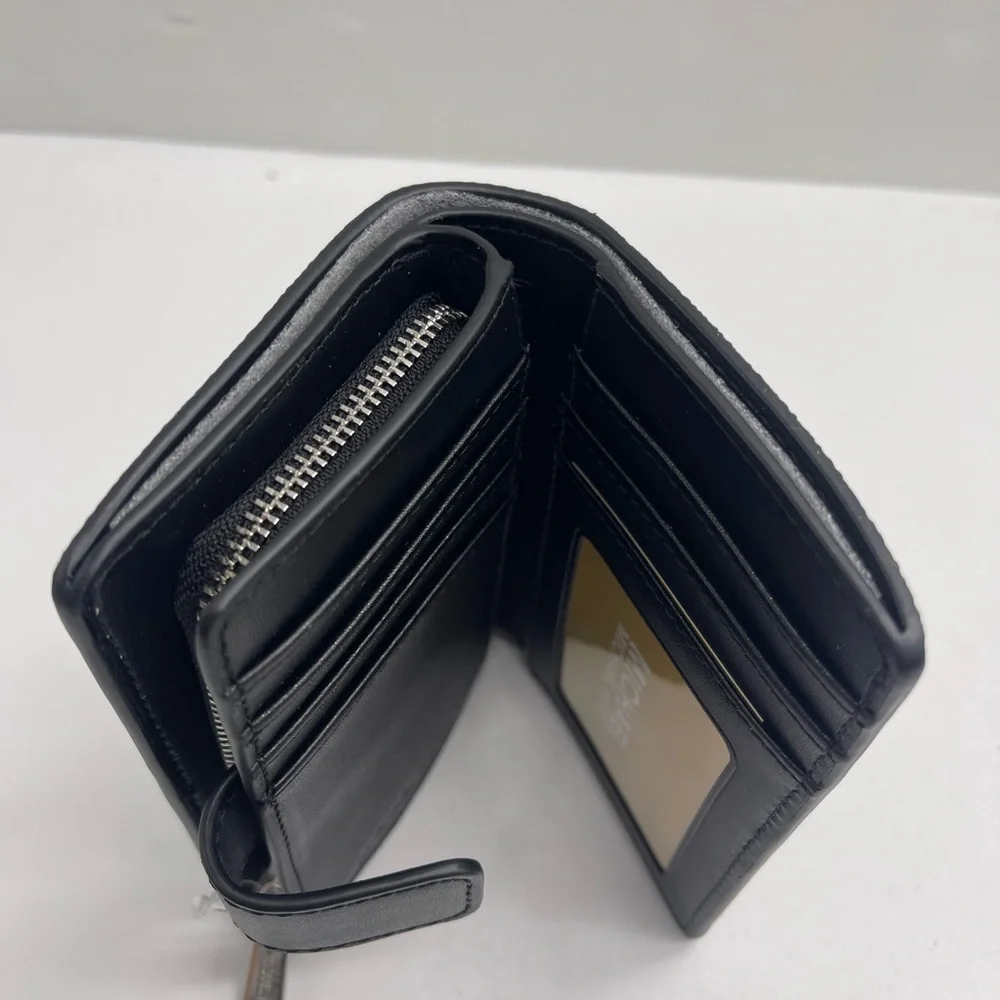 MICHAEL KORS Jet Set Travel Md Bifold Zip Signature Logo Wallet Black Multi NWT